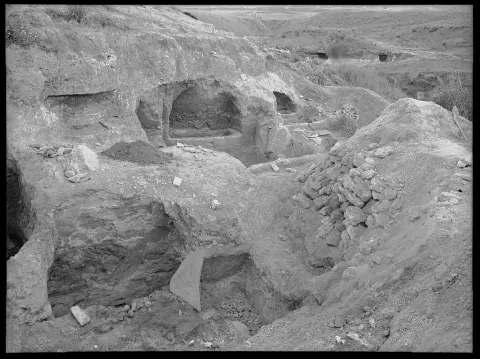 Tseliolophos: view of graves during excavations from N, tombs I and II, 1931